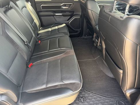 Used 2024 RAM 1500 Laramie AWD/4WD image 17