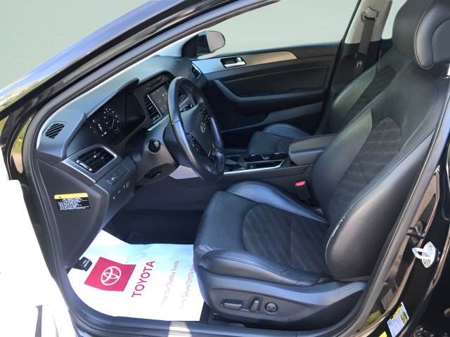 Used 2017 Hyundai Sonata Sport w/ Value Edition Package 02 FWD image 15