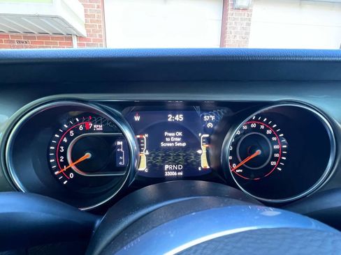 Used 2020 Jeep Wrangler Unlimited Sahara w/ Uconnect 4C Nav & Sound Group image 28