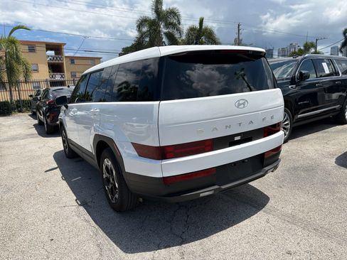 Used 2024 Hyundai Santa Fe SE FWD image 11