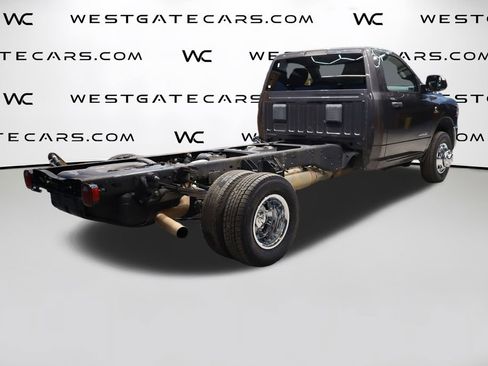 Used 2022 RAM 3500 Tradesman image 33