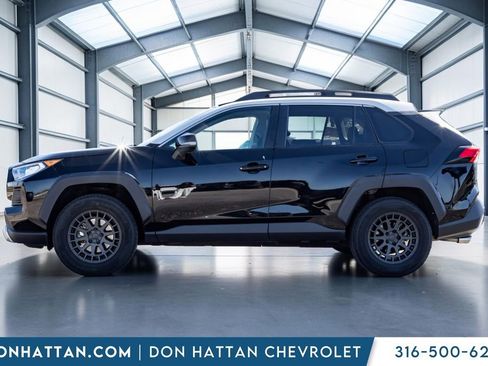 Used 2019 Toyota RAV4 Adventure AWD/4WD image 2