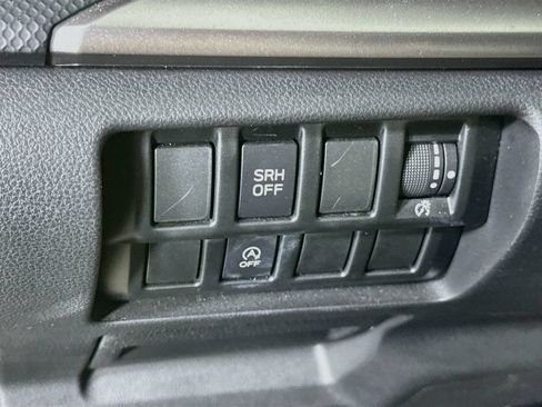 Used 2021 Subaru Forester Premium AWD/4WD image 19