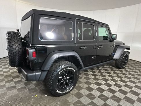 Used 2023 Jeep Wrangler Unlimited w/ Cold Weather Group AWD/4WD image 2