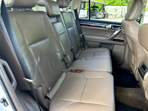 Used 2012 Lexus GX 460 w/ Comfort Plus Pkg image 30