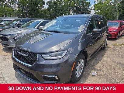 Used 2023 Chrysler Pacifica Touring-L