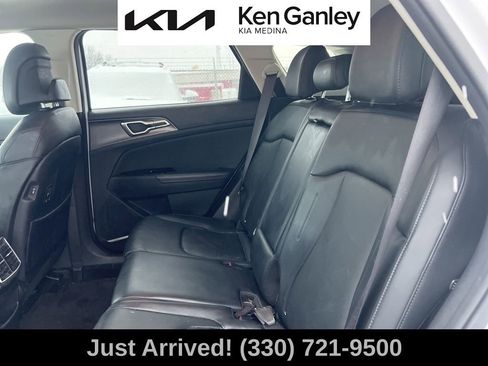 Certified 2023 Kia Sportage EX image 10