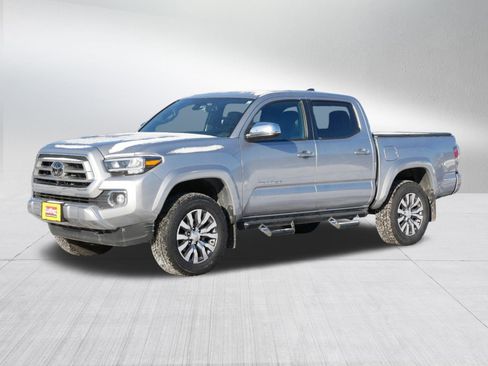 Used 2021 Toyota Tacoma Limited image 3