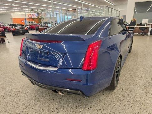 Used 2018 Chrysler 300 S AWD/4WD image 4