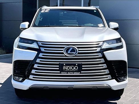 Used 2022 Lexus LX 600 4WD w/ Accessory Package (Z1) image 2