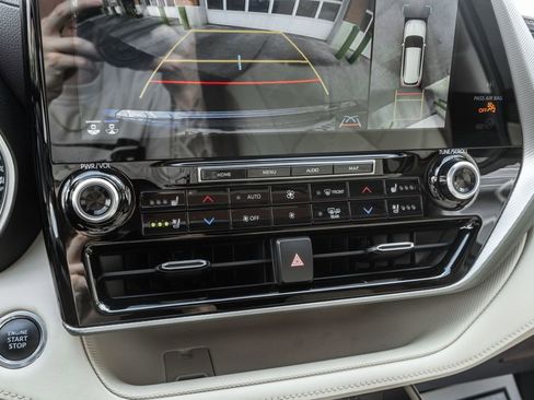 Used 2020 Toyota Highlander Platinum image 20