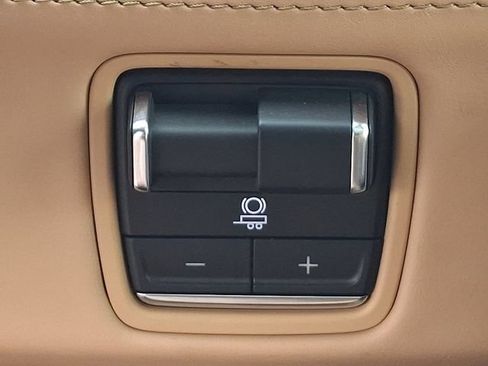 Used 2025 Cadillac Escalade IQ Luxury 2 AWD/4WD image 25