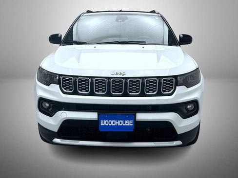 Used 2025 Jeep Compass Limited image 2