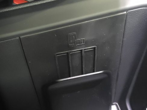 New 2026 Volkswagen Tiguan SE image 10