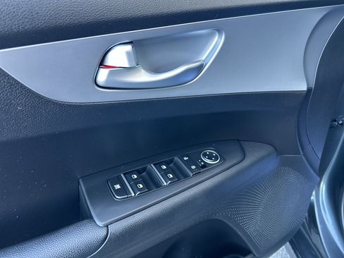 Certified 2023 Kia Forte LXS image 16