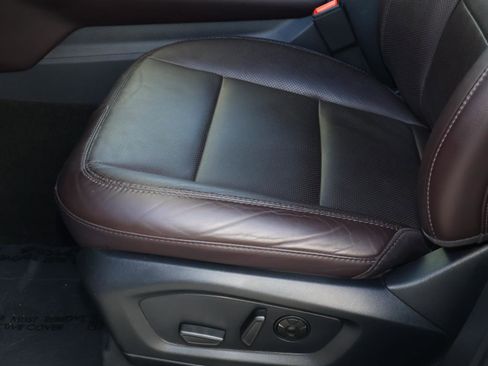 Used 2025 Ford Explorer Platinum w/ LUX Leather Package image 16