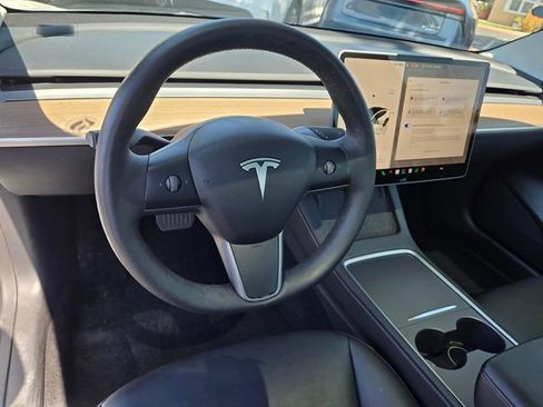 Used 2023 Tesla Model 3 Standard Range RWD image 9