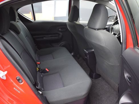 Used 2018 Toyota Prius C Two FWD image 11