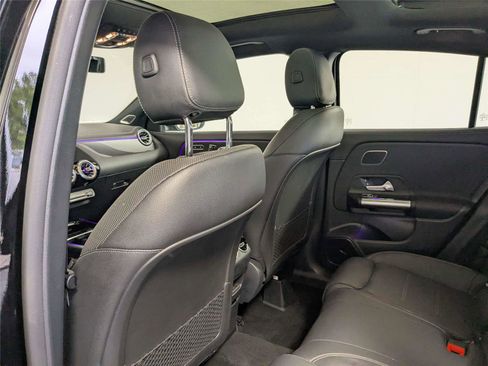 Used 2023 Mercedes-Benz GLA 35 AMG 4MATIC image 38