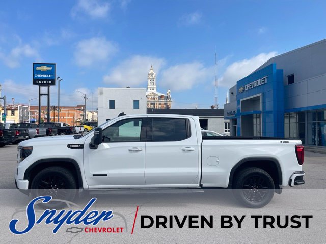 Used 2022 GMC Sierra 1500 Elevation w/ LPO, Elevation Black Package AWD/4WD image 1