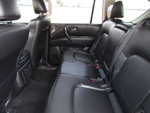 Used 2021 Nissan Armada SV RWD image 13