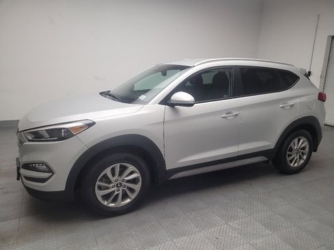 Used 2017 Hyundai Tucson SE Plus image 2
