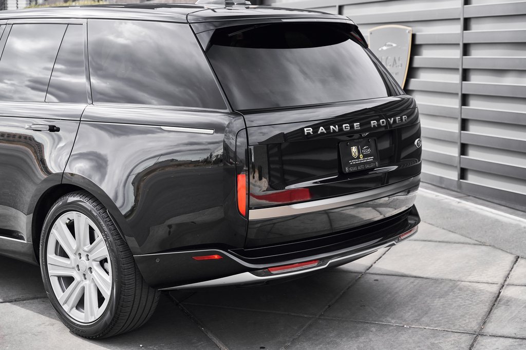 Used 2023 Land Rover Range Rover SE AWD/4WD image 9