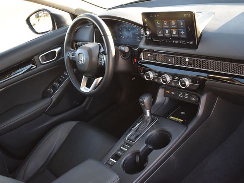 Used 2024 Honda Civic Touring image 13