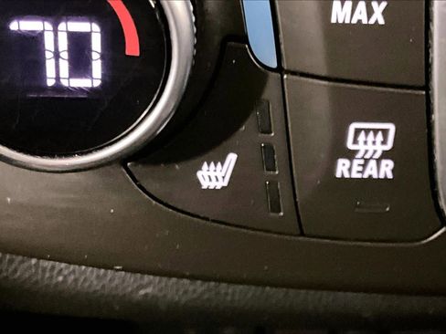 Used 2018 Chevrolet Traverse LT FWD image 33