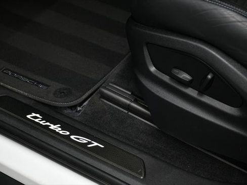Used 2024 Porsche Cayenne Turbo GT AWD/4WD image 40