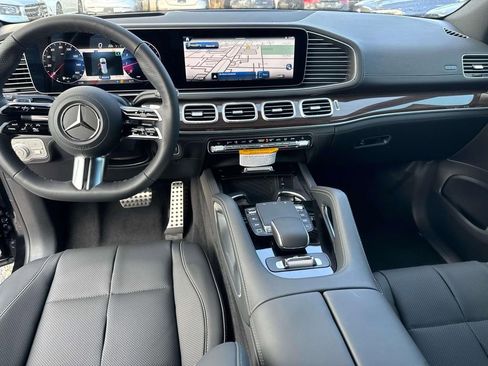 New 2026 Mercedes-Benz GLS 580 4MATIC image 10