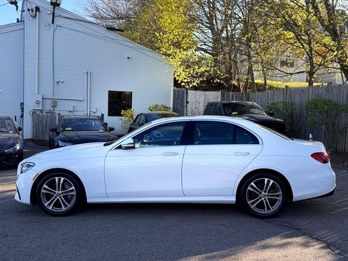 Used 2022 Mercedes-Benz E 350 4MATIC Sedan image 3