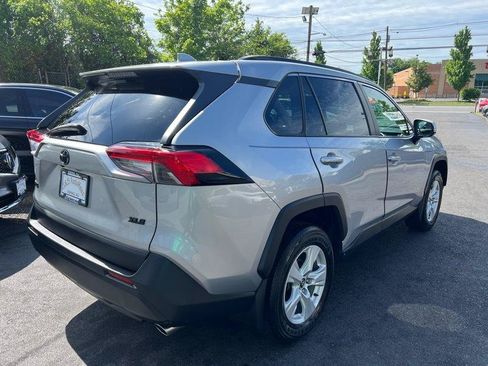 Used 2021 Toyota RAV4 XLE FWD image 6