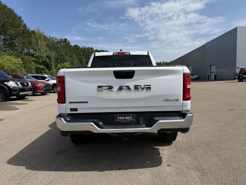 Certified 2025 RAM 1500 Big Horn AWD/4WD image 5