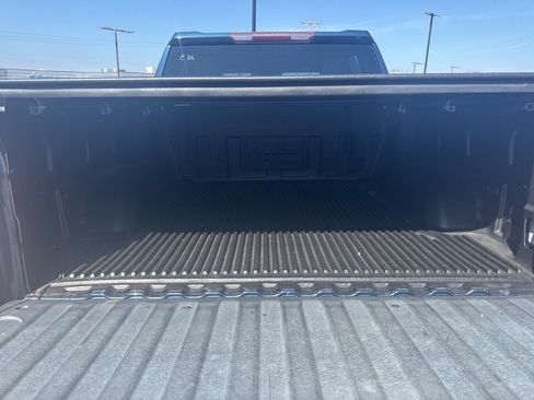 Used 2019 Chevrolet Silverado 1500 LT w/ Texas Edition image 9