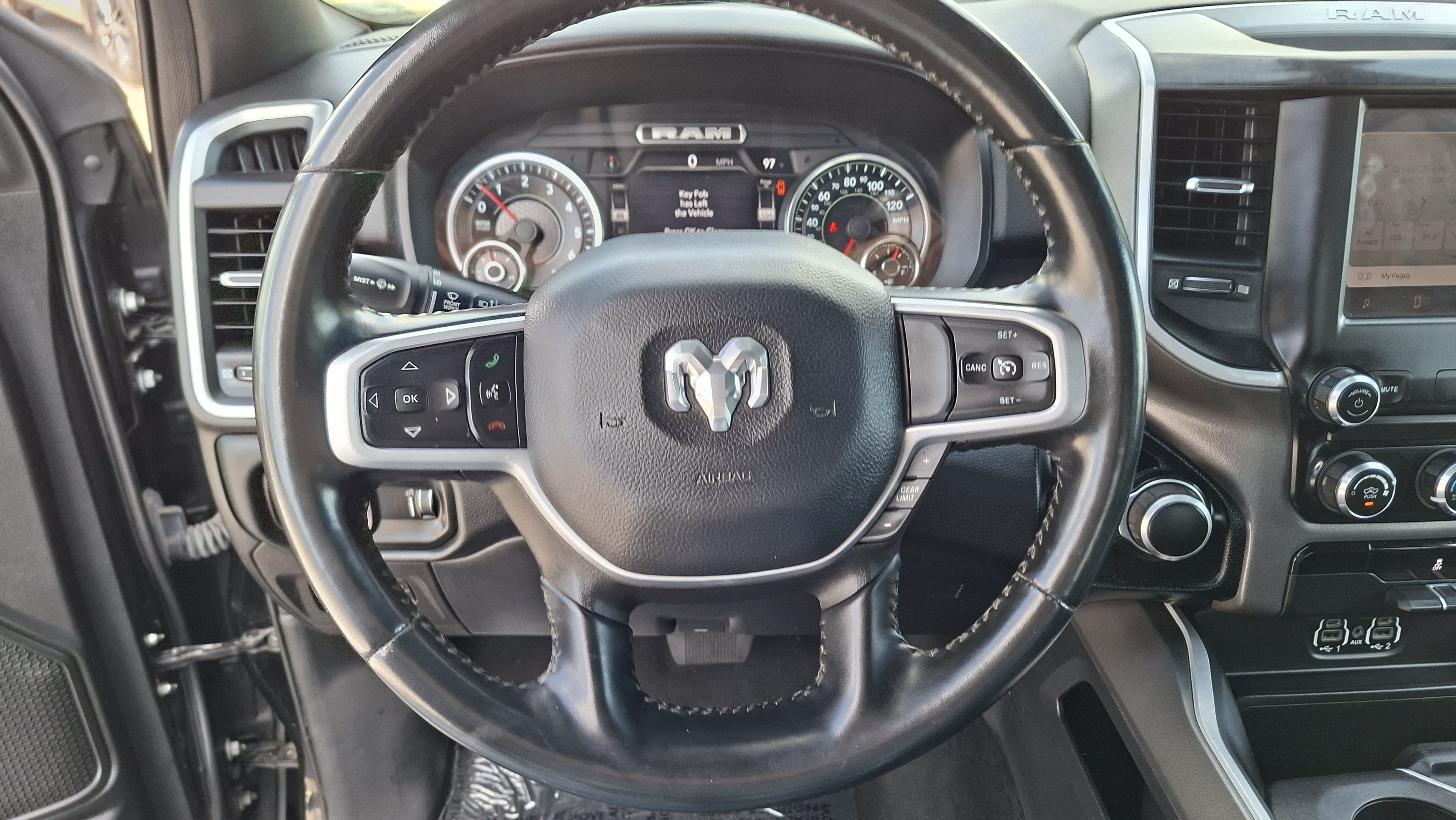 Used 2022 RAM 1500 Big Horn AWD/4WD image 11