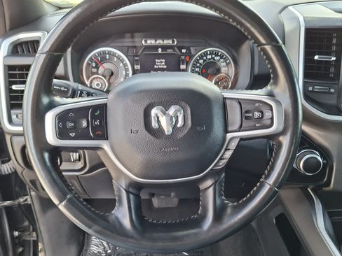 Used 2022 RAM 1500 Big Horn AWD/4WD image 11