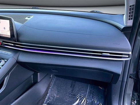 Used 2024 Hyundai Elantra SEL image 25