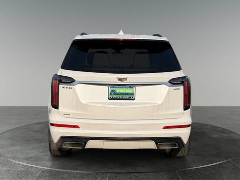 Used 2022 Cadillac XT6 Sport w/ Platinum Package AWD/4WD image 8