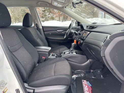 Used 2018 Nissan Rogue S image 23