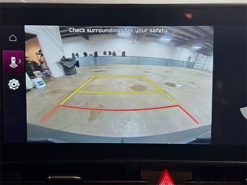 Used 2023 Kia Sportage EX image 22