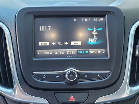 Used 2018 Chevrolet Equinox LT FWD image 11