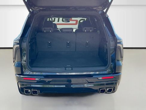 Used 2026 Chevrolet Traverse RS w/ LPO, Floor Liner Package AWD/4WD image 27