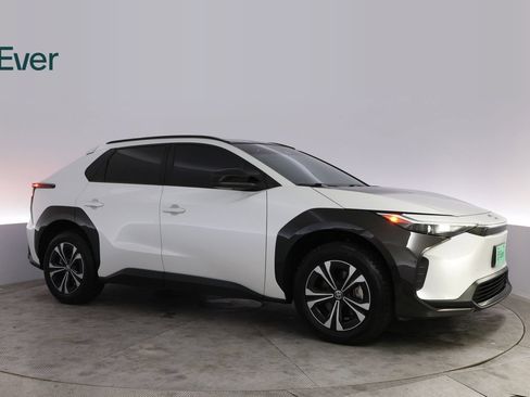 Used 2023 Toyota bZ4X AWD w/ Weather Package image 14