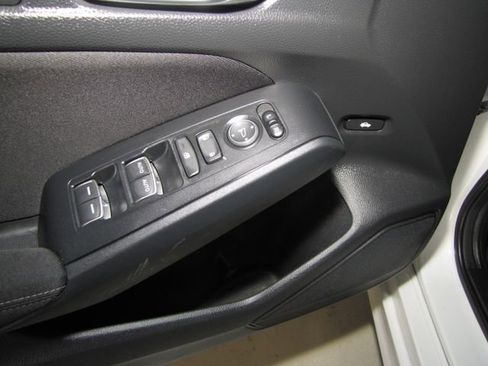 Certified 2023 Honda Civic LX image 11