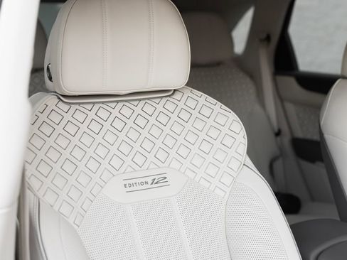 Used 2023 Bentley Bentayga Speed AWD/4WD image 29