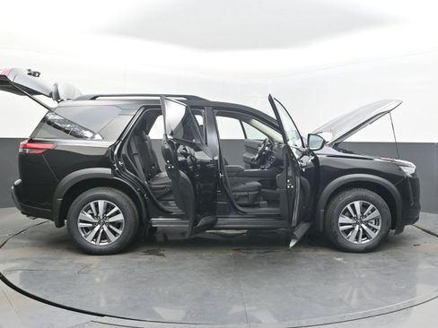 New 2026 Nissan Pathfinder SL FWD image 46