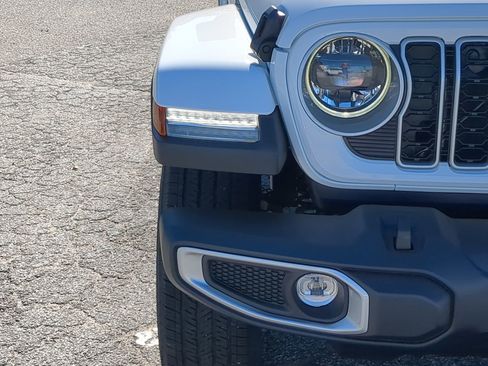 New 2026 Jeep Wrangler Sahara image 8