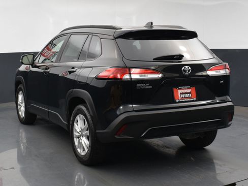 Used 2023 Toyota Corolla Cross LE image 3