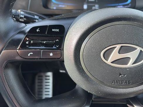Used 2025 Hyundai Elantra Sport FWD image 14